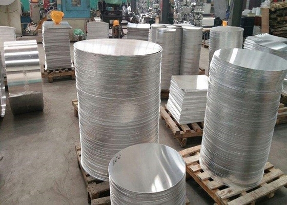 China Tiefziehen-Aluminiumrunden-Kreis 3003 Aluminiumblatt 3105 3004 DC-Material fournisseur