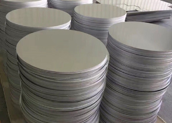 China Runde Aluminiumdiskette 1100 der niedrigen Dichte-1050, Druckguss-Aluminiumkreis-freie Räume fournisseur