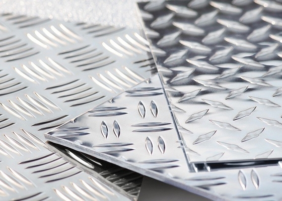China Diamond Pattern Aluminium Flooring Sheet-Aluminium geprägt überziehen 3003 5052 6061 fournisseur