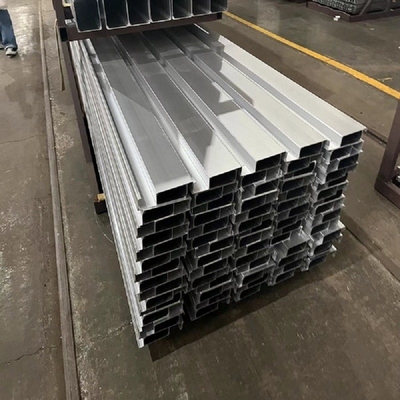 China 6061 6063 Aluminiumverdrängungs-Profile mit anodisierender Oberflächenbehandlung fournisseur